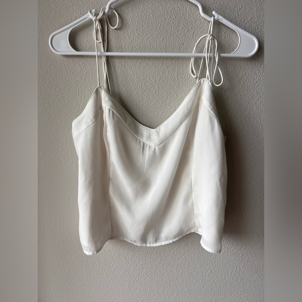 Abercrombie & Fitch Tie Strap Camisole. Women’s Size Medium.